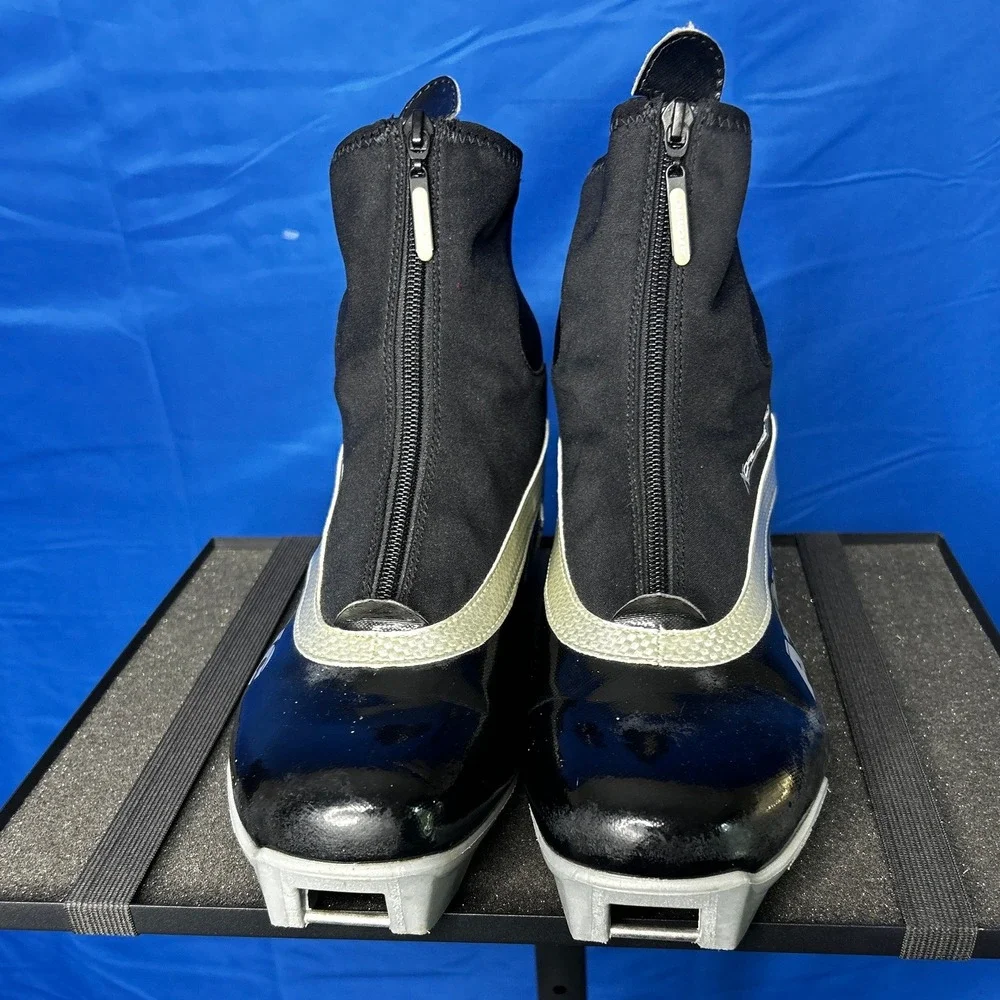 Atomic X-Cruise Mens 40 Cross-Country Ski Boots Sz 9 Athlete Sporty Nordic Snow
